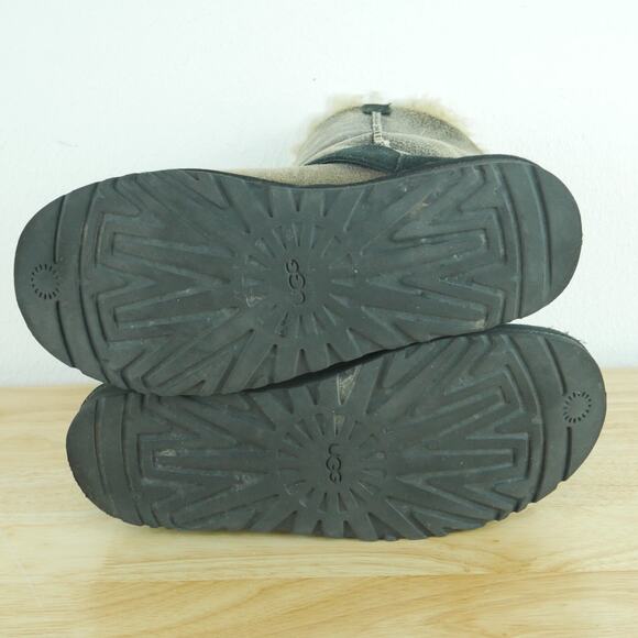 Ugg Size 8 Boots Dylan Short Buckle Suede Shearling Distressed Boho Grunge - Picture 11 of 11